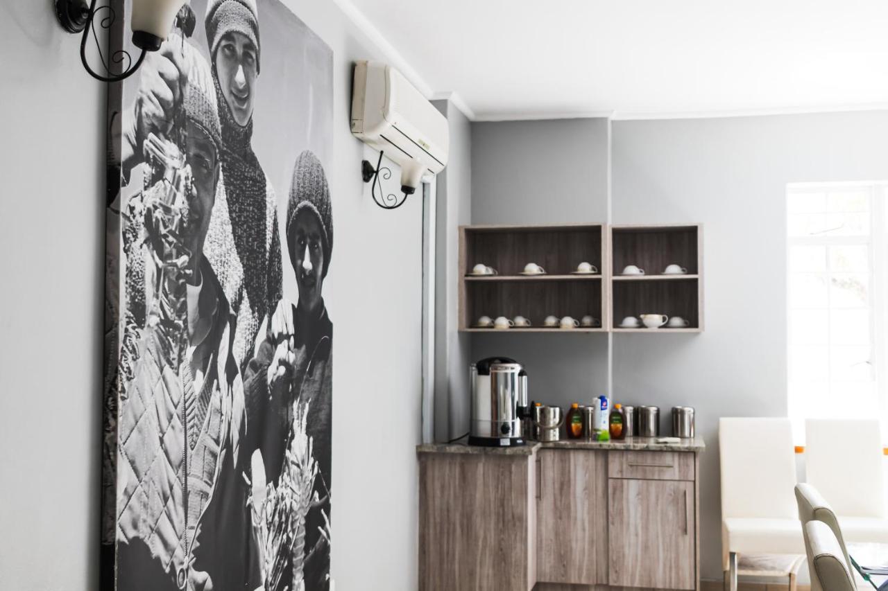 If Not Why Not Guesthouse Потчефструм Екстериор снимка